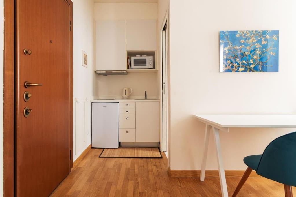 Studio Apartment Brera Milano Esterno foto